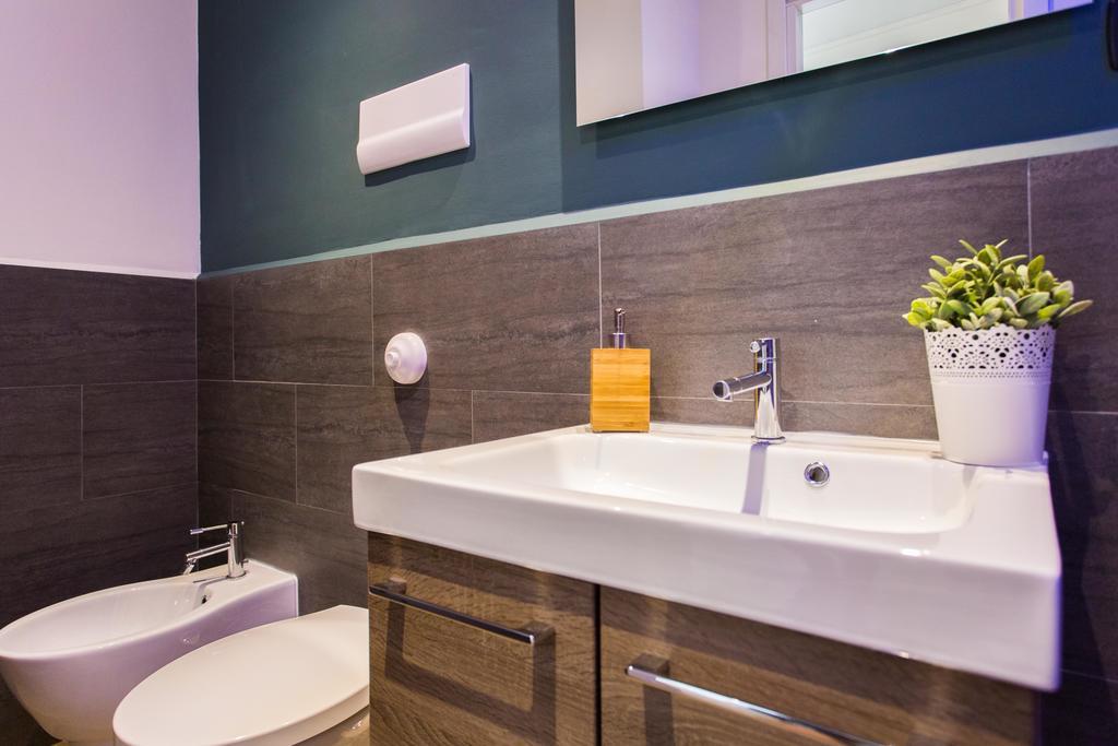 Politeama Luxury Suites Palermo Exterior photo