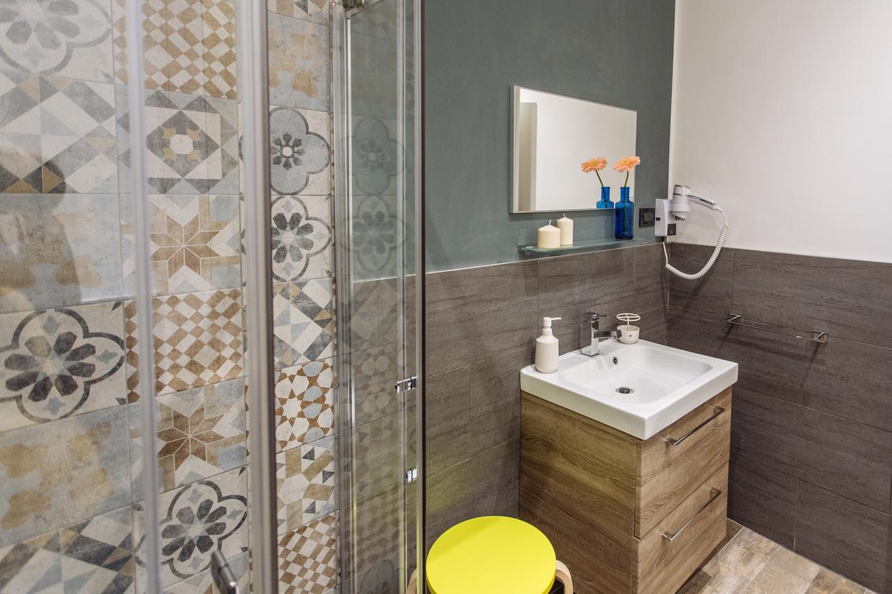 Politeama Luxury Suites Palermo Exterior photo